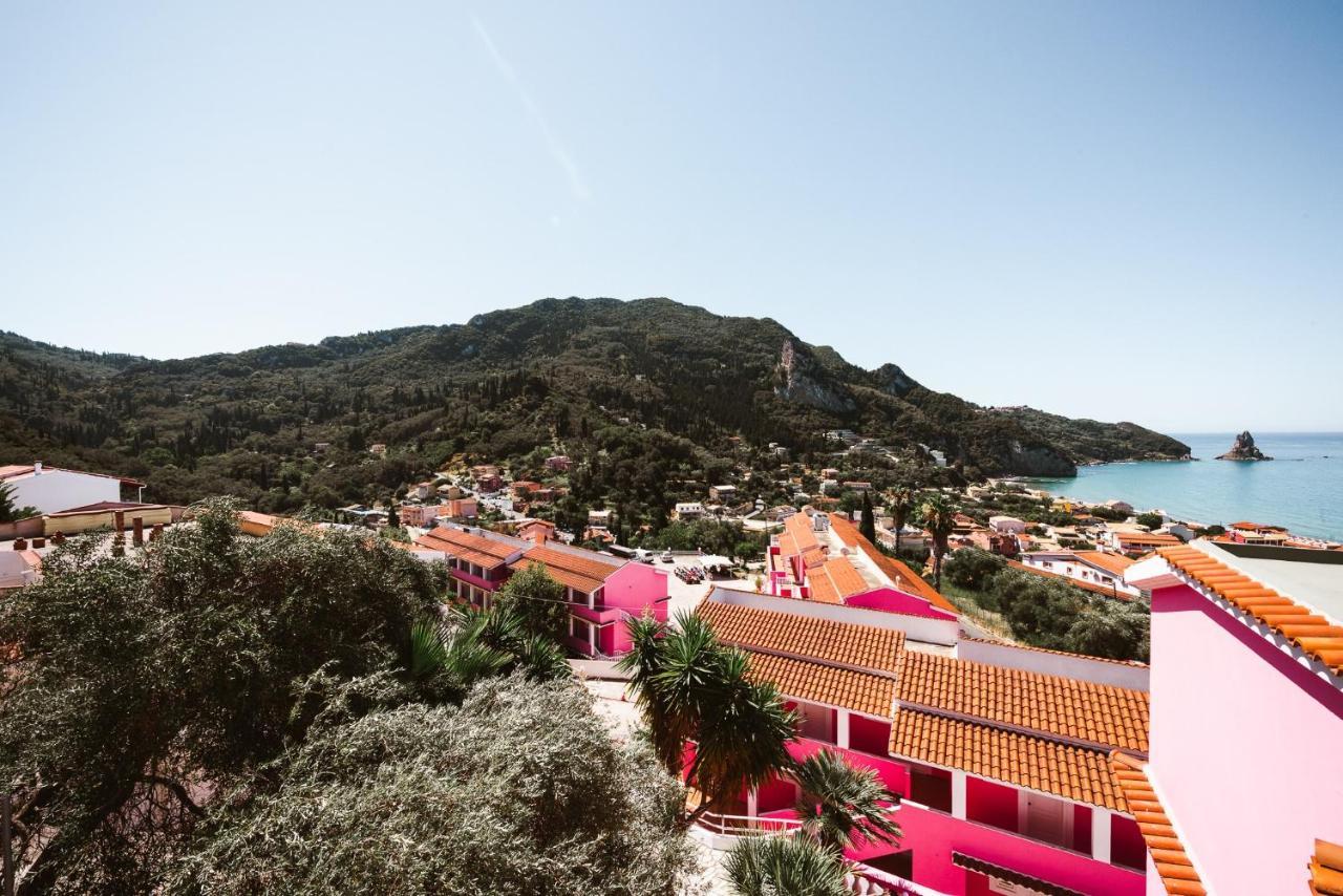 Pink Palace Beach Resort Агиос Гордиос Екстериор снимка