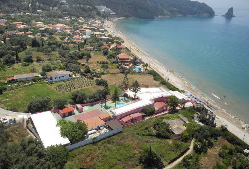 Pink Palace Beach Resort Агиос Гордиос Екстериор снимка