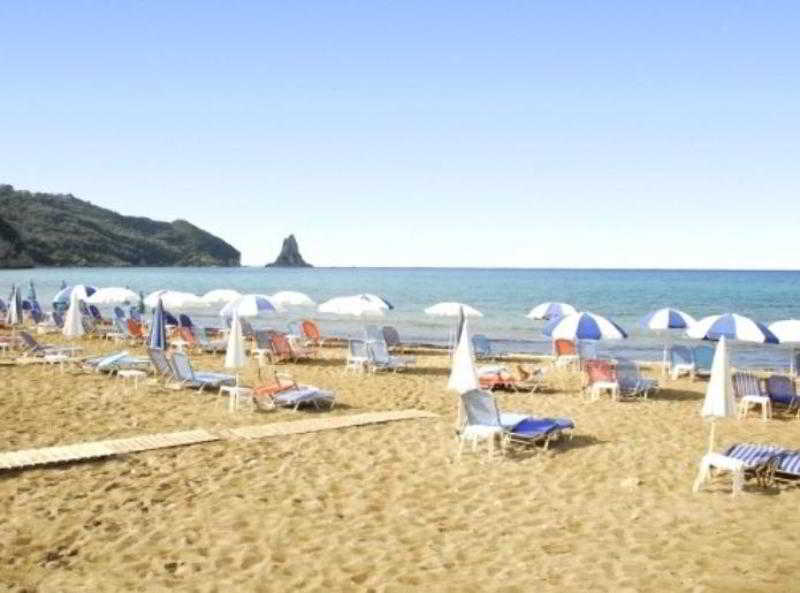 Pink Palace Beach Resort Агиос Гордиос Екстериор снимка